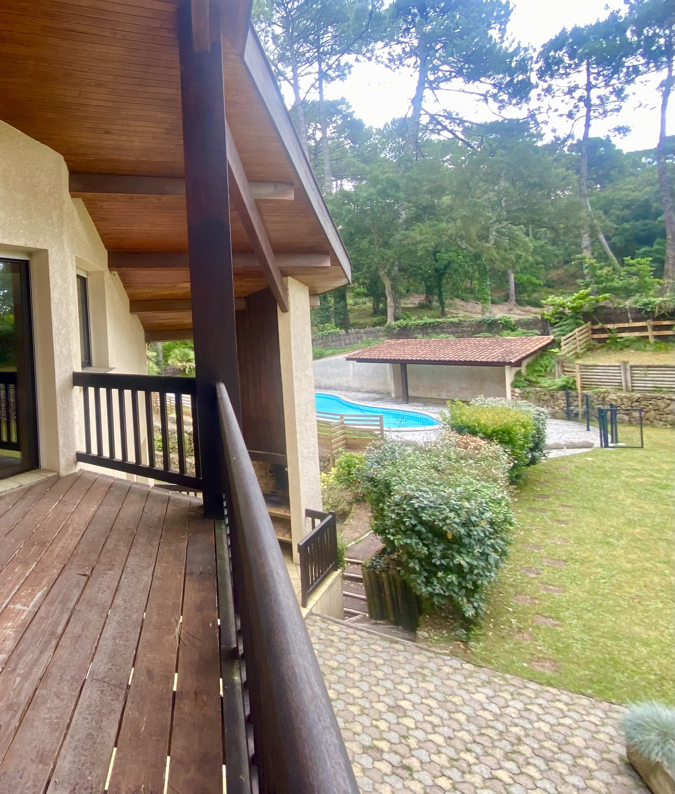 &ldquo;El Camino del Mar Beach House&rdquo; A Vendre, Seignosse Oc&eacute;an, plage &agrave; pied, au calme sans vis-&agrave;-vis, villa de 200 m2 env.., &nbsp;4 ch. + / 2 bains, &nbsp;mezzanine, piscine, sur 1500 m2. Unique &agrave; la mer&hellip; 1.470.000&euro;