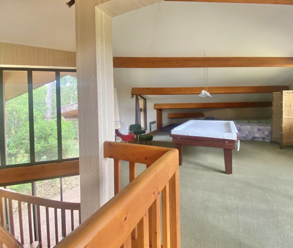 &ldquo;El Camino del Mar Beach House&rdquo; A Vendre, Seignosse Oc&eacute;an, plage &agrave; pied, au calme sans vis-&agrave;-vis, villa de 200 m2 env.., &nbsp;4 ch. + / 2 bains, &nbsp;mezzanine, piscine, sur 1500 m2. Unique &agrave; la mer&hellip; 1.470.000&euro;