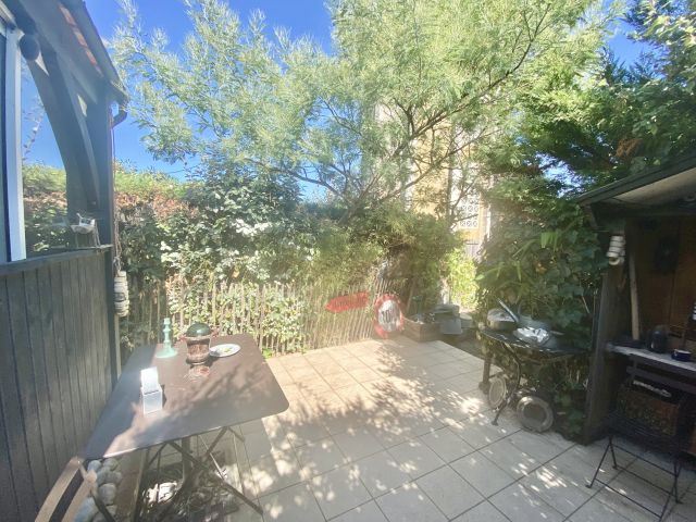 SOLD BY OUR TEAM - "Bella Vista 360 " Exclusive Sales Mandate, Capbreton Beaches &amp; Shops by foot, artist's loft set on 5 levels with breathtaking ocean, mountain and forest views, absolutely unique!...&nbsp;