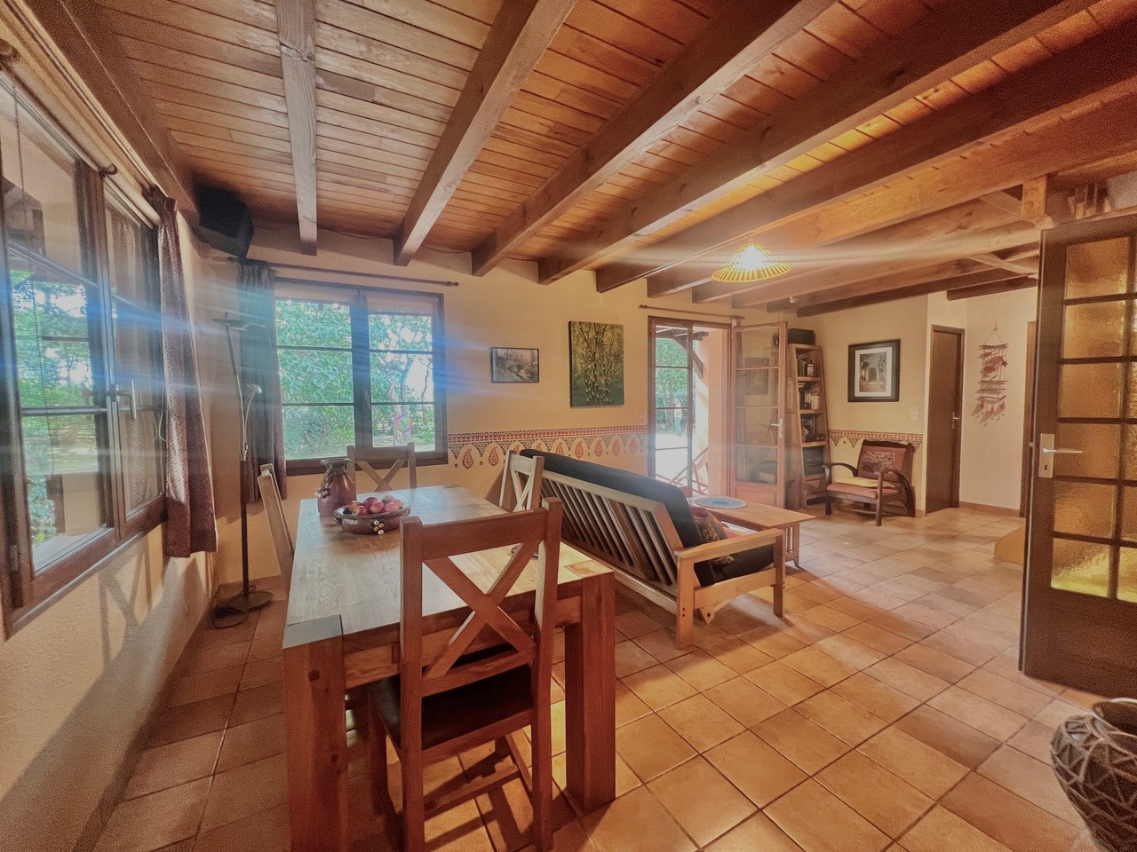 "Rancho Solano Golf Beach House" A Vendre Mandat Exclusif Golf de Pinsolle / Soustons Plage, 10km Hossegor, villa 3 ch. &amp; mezzanine / 2 bains sur 1500 m2 de terrain piscinable avec acc&egrave;s direct au fairway, et plage &agrave; pied par le golf ; grand calme, opportunit&eacute; rare!... 850.000&euro;