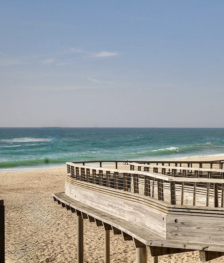 &ldquo;Rocking Horse Beach House&rdquo; A Vendre Hossegor Plage Sud, oc&eacute;an / centre / lac &agrave; pied, villa familiale refaite &agrave; neuf comprenant 2 appartements, emplacement unique et recherch&eacute;... 1.365.000 &euro;&nbsp;