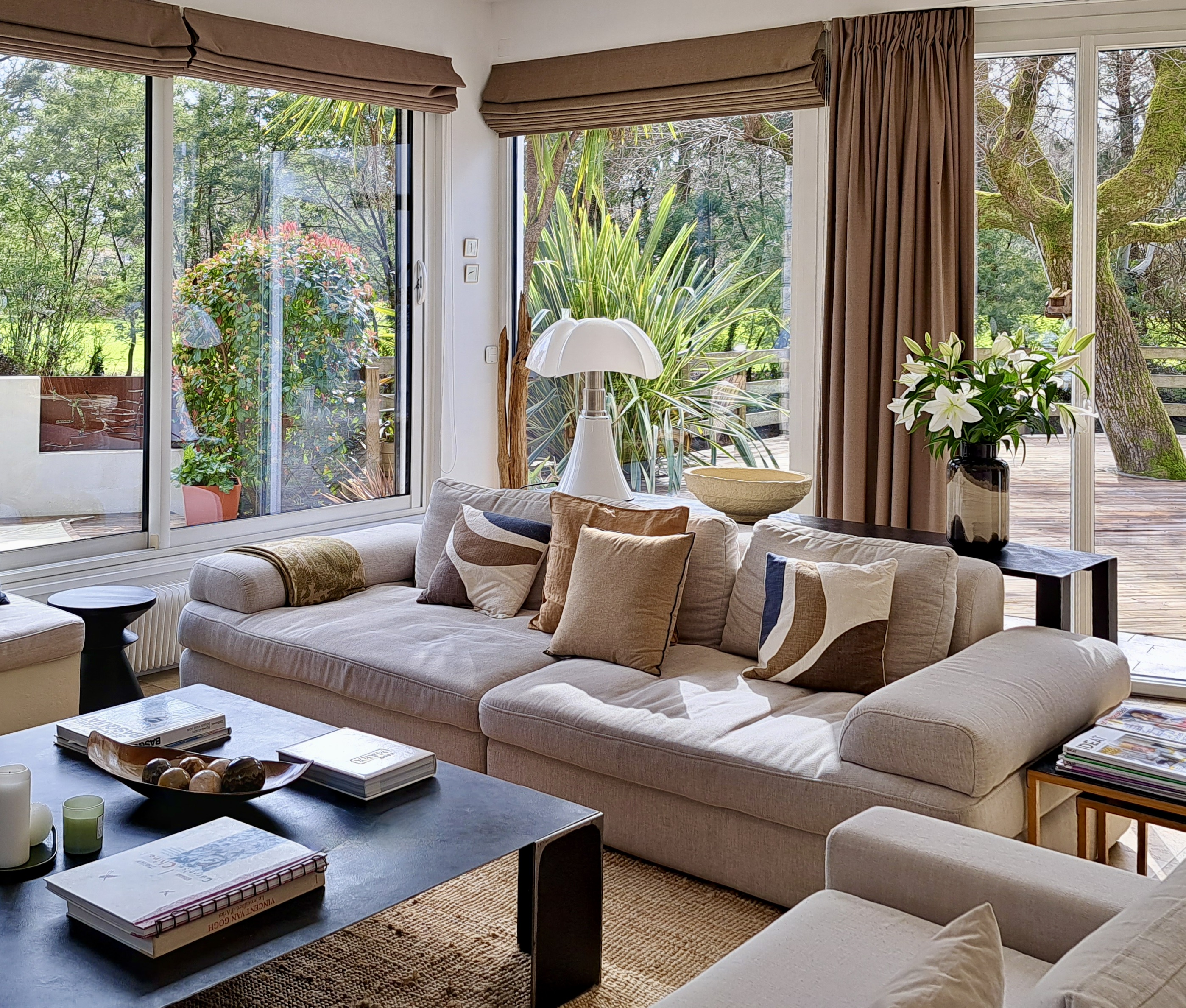 "River Ridge Golf Mansion" A Vendre Hossegor Golf / Vues Uniques, superbe villa landaise hossegorienne de 240m2 comprenant 5 ch / 4 bains, garage &amp; annexes, sise sur jardin paysager avec decks... 3.045.000 &euro;