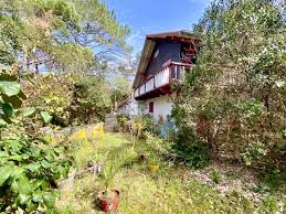 SOLD BY OUR TEAM - "Pescadero Beach Lodge" Exclusive Sales Mandate, Hossegor Between the Lake &amp; the Ocean, 3 / 4 bedroom villa boasting dune and forest views, plenty of charm and a pretty garden of circa 1050 sq. m. planted with oceanside species; renovation budget to be accounted for, on top of buying price..