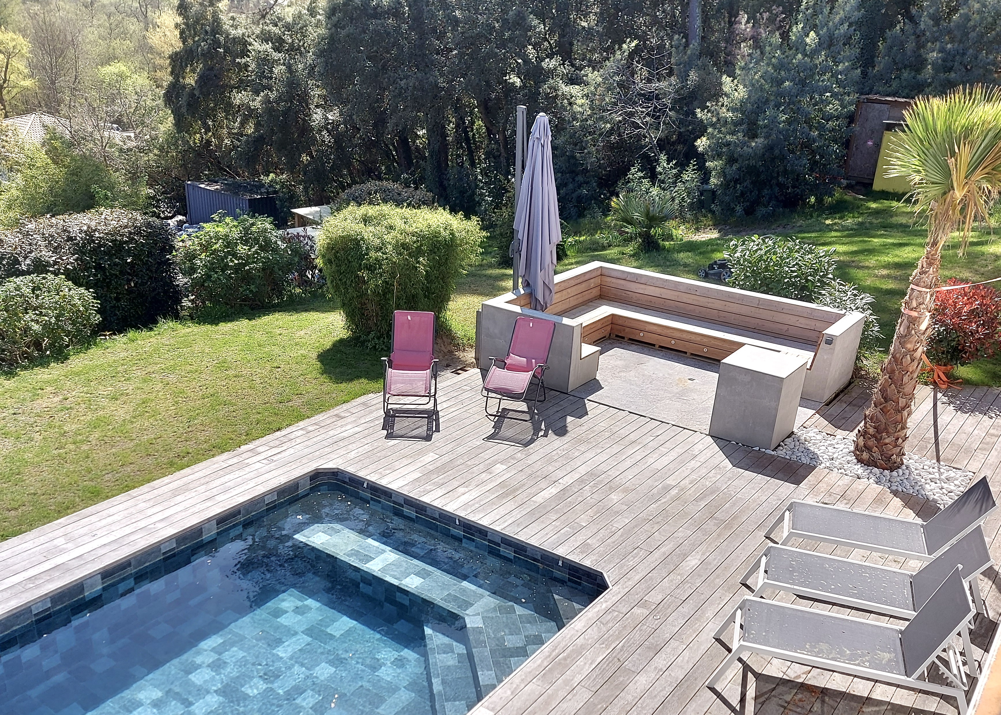 &ldquo;GoodYear&nbsp;Lodge&rdquo; A Vendre 4km Hossegor, golf &amp; plages &agrave; v&eacute;lo, propri&eacute;t&eacute; atypique et originale sur une hauteur, compos&eacute;e de 3 villas en &eacute;tat neuf, 3500m2 de parc et piscine chauff&eacute;e - unique!... 3.350000 &euro;&nbsp;