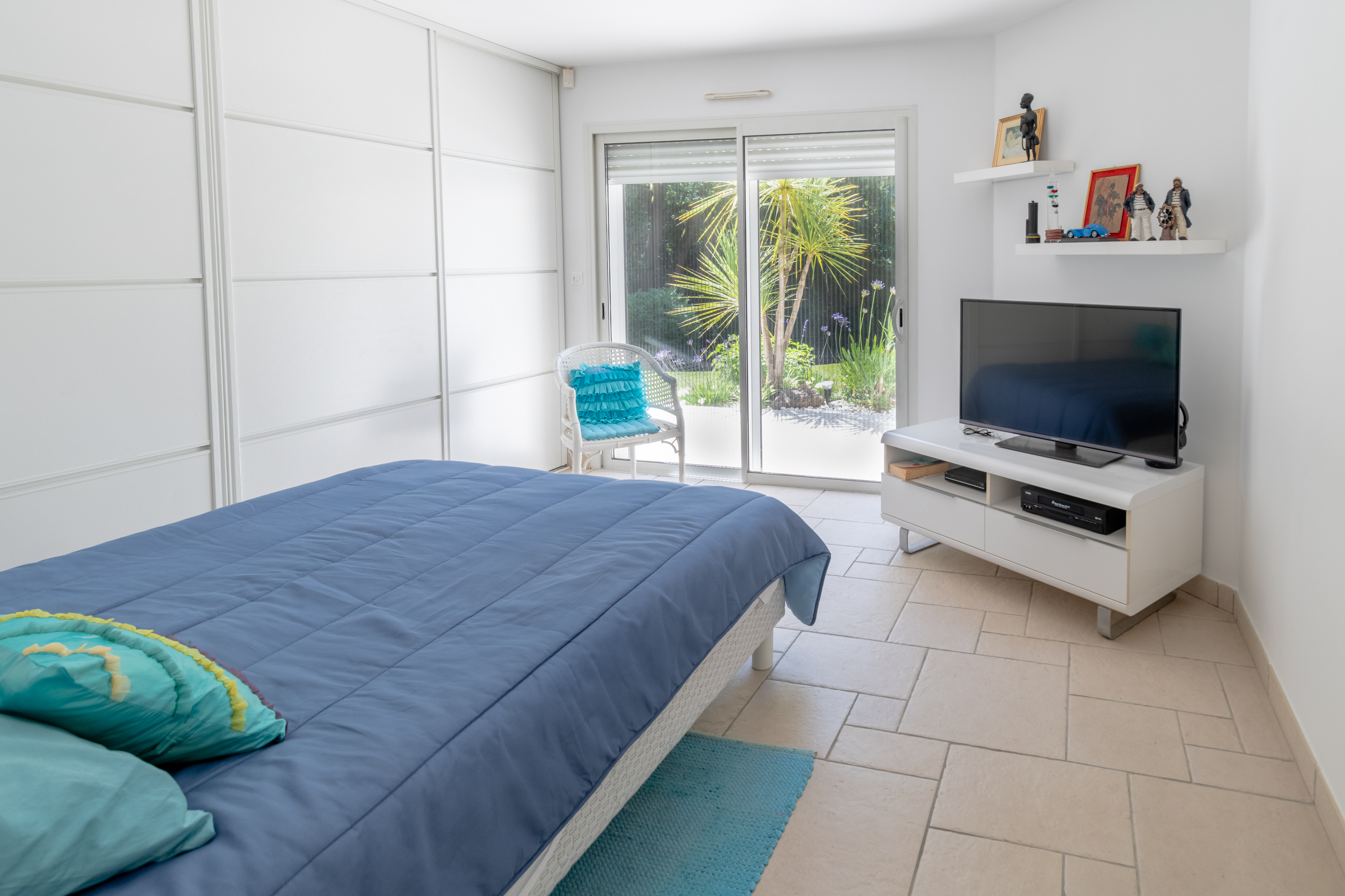 &ldquo;Atherton Modern Oasis&rdquo; A Vendre 4km Plages Hossegor &amp; Seignosse, situation calme et intimiste, somptueuse villa contemporaine 5ch / 3 bains, espace &amp; clart&eacute;, superbe parc paysager 4000m2 &hellip; 1.690000&euro;