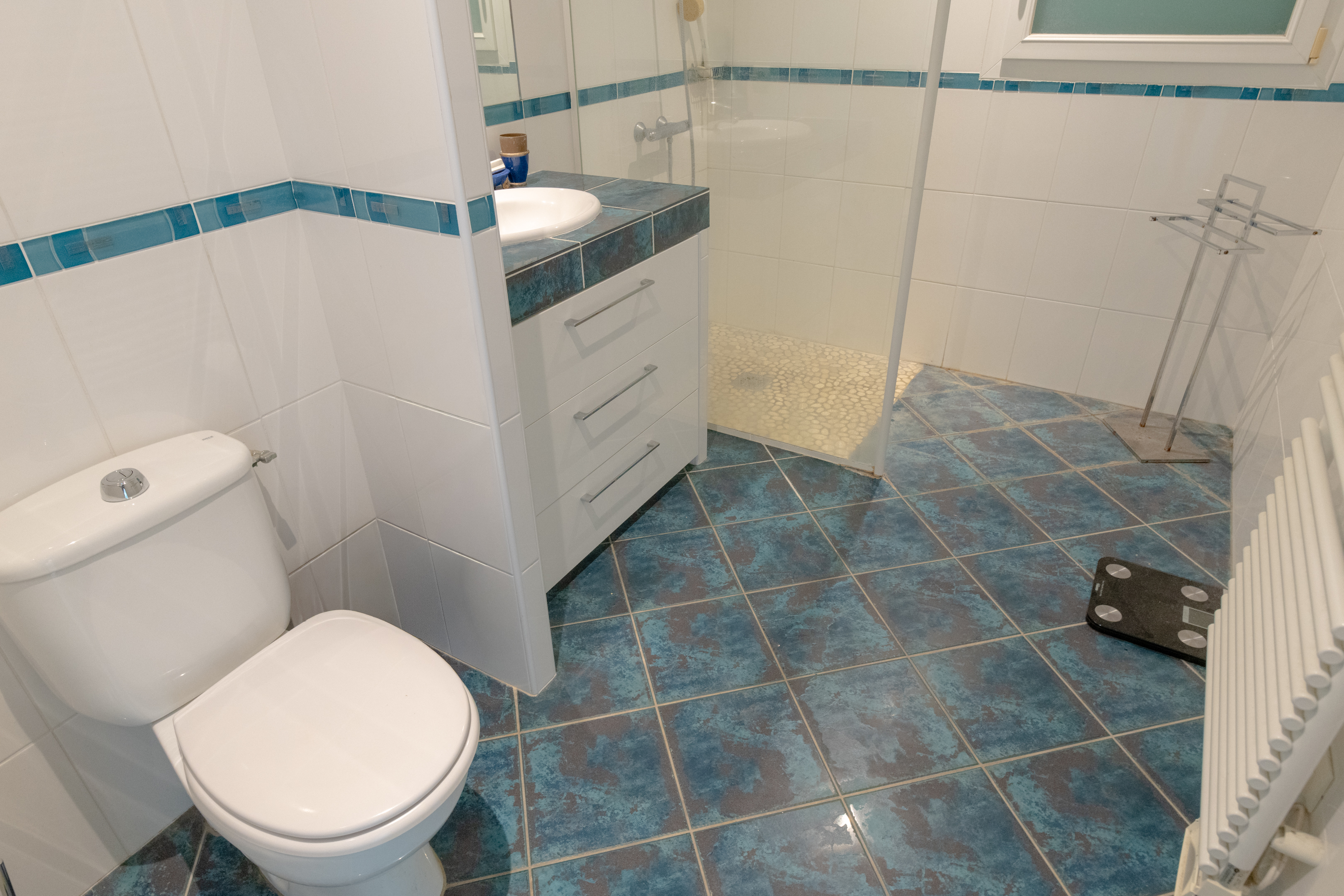 RESERVEE - &ldquo;Atherton Modern Oasis&rdquo; A Vendre 4km Plages Hossegor &amp; Seignosse, situation calme et intimiste, somptueuse villa contemporaine 5ch / 3 bains, espace &amp; clart&eacute;, superbe parc paysager 4000m2&hellip; 1.690.000&euro;
