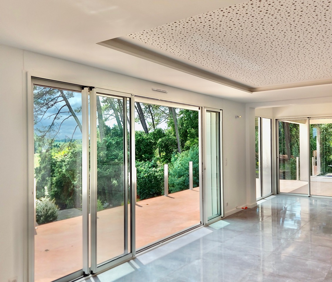&ldquo;GoodYear Lodge&rdquo; A Vendre Secteur Hossegor, golf &amp; plages &agrave; v&eacute;lo, propri&eacute;t&eacute; atypique et originale sur une hauteur, compos&eacute;e de 3 villas en &eacute;tat neuf, 3500m2 de parc et piscine chauff&eacute;e - unique!... 3.350000 &euro;&nbsp;