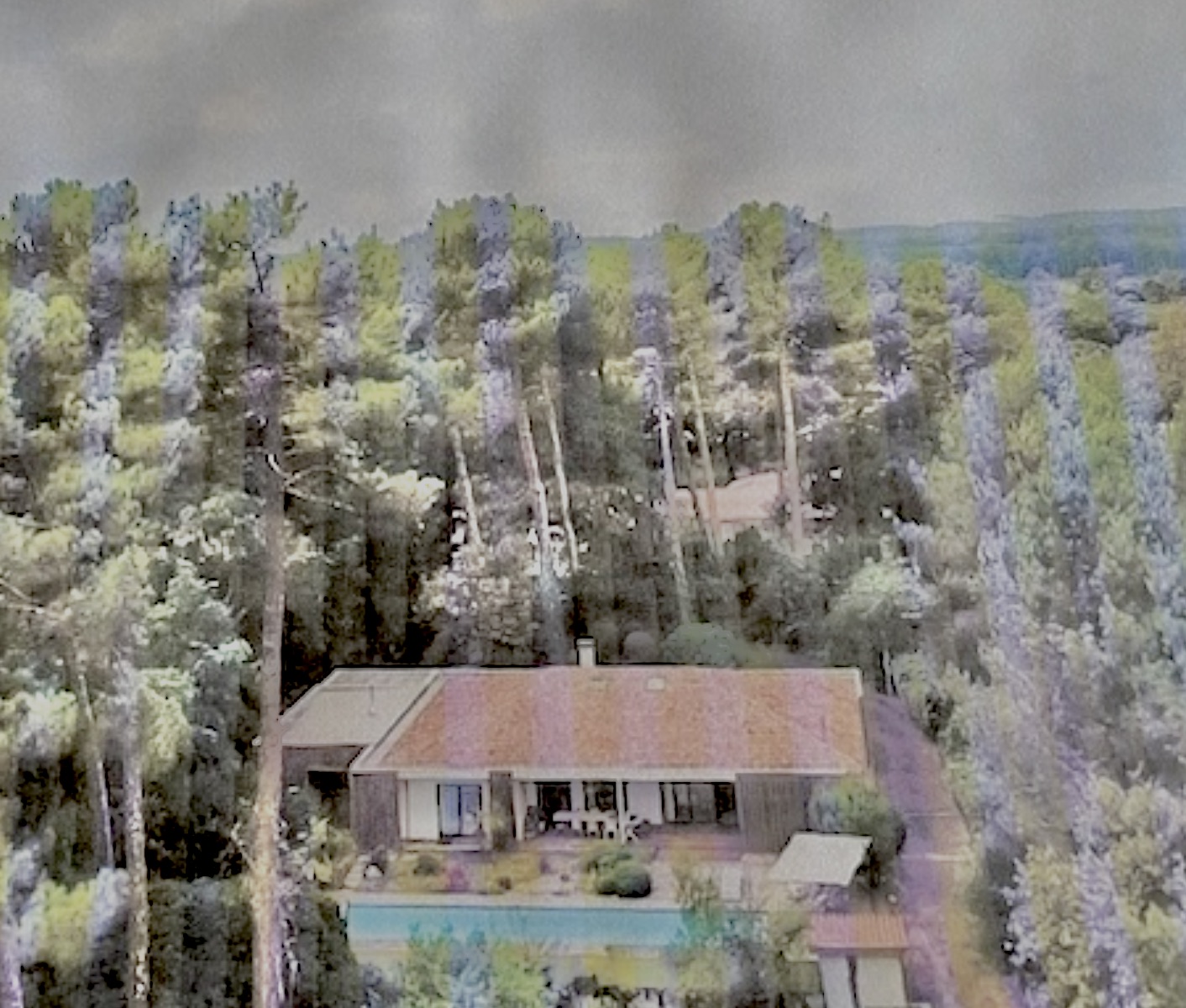 &ldquo;Lake Tahoe Estate&rdquo; A Vendre L&eacute;on 7km plages, proche toutes commodit&eacute;s, lac &amp; for&ecirc;t, Golf de Moliets - superbe villa contemporaine 4 ch. / 5 bains avec piscine &amp; annexe sur parc de 3800 m2 environ&hellip; 1.240.000 &euro;