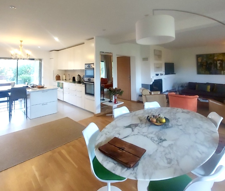 &ldquo;Lake Tahoe Estate&rdquo; A Vendre L&eacute;on 7km plages, proche toutes commodit&eacute;s, lac &amp; for&ecirc;t, Golf de Moliets - superbe villa contemporaine 4 ch. / 5 bains avec piscine &amp; annexe sur parc de 3800 m2 environ&hellip; 1.240.000 &euro;