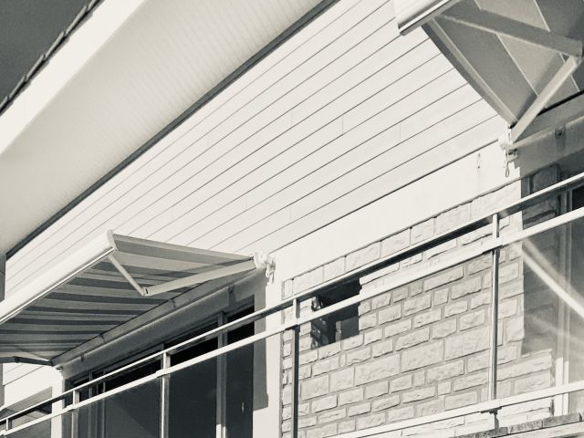 "Bota Ingurian Etxea" A Vendre Hossegor Plage Sud / Port ; jetez l'ancre sur une villa de bord de mer de 180 m2 &amp; 45 m2 d'annexes. Faire revivre l'inspiration architecturale am&eacute;ricaine "Mid-Century Modern"... 1.800.000&euro;&nbsp;