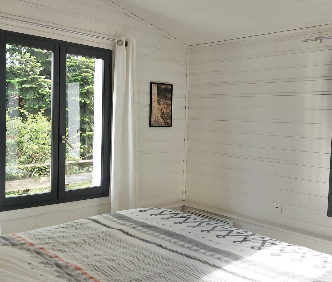 "Cachuma Lake House" A Vendre Soustons Proche Lac &amp; Commerces, au calme, agr&eacute;able villa contemporaine 227m2, ossature bois, &eacute;volutive et bien agenc&eacute;e, sur 2000m2 de terrain avec piscine chauff&eacute;e... 997.000&euro;.&nbsp;