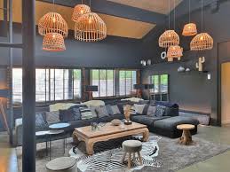 SOLD BY OUR TEAM - "Black Gold Contemporary Gem" Hossegor domaine du Golf, in quiet surroundings, lake, centre, market and golf course by foot, 4 bed / 4 bath villa boasting luxury finishings throughout, heated swimming pool, wooded and landscaped plot of land