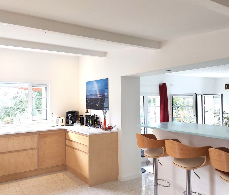 "The Tree Lodge" A Vendre Seignosse Bourg Proche Golf &amp; 4km Plages, tr&egrave;s agr&eacute;able villa r&eacute;nov&eacute;e &agrave; neuf 2 ch. / 2 bains plus villa d&rsquo;amis 2 pi&egrave;ces, grand calme, vues uniques, confort... 1.260.000 &euro;