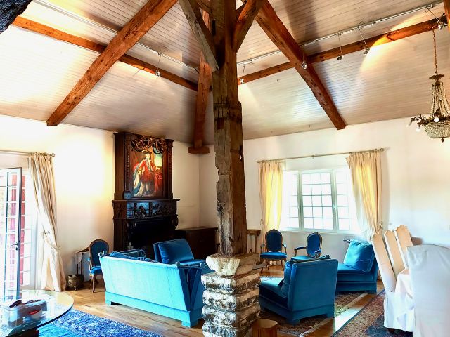 "Airial Springwood" A Vendre Entre Dax &amp; la C&ocirc;te, propri&eacute;t&eacute; landaise de caract&egrave;re, 4 ch. / 3 bains, tout confort, maison annexe, piscine et pool house sur env. 9000 m2 de parc ; vivez un r&ecirc;ve de campagne si pr&egrave;s de l'ocean... 760.000 &euro;