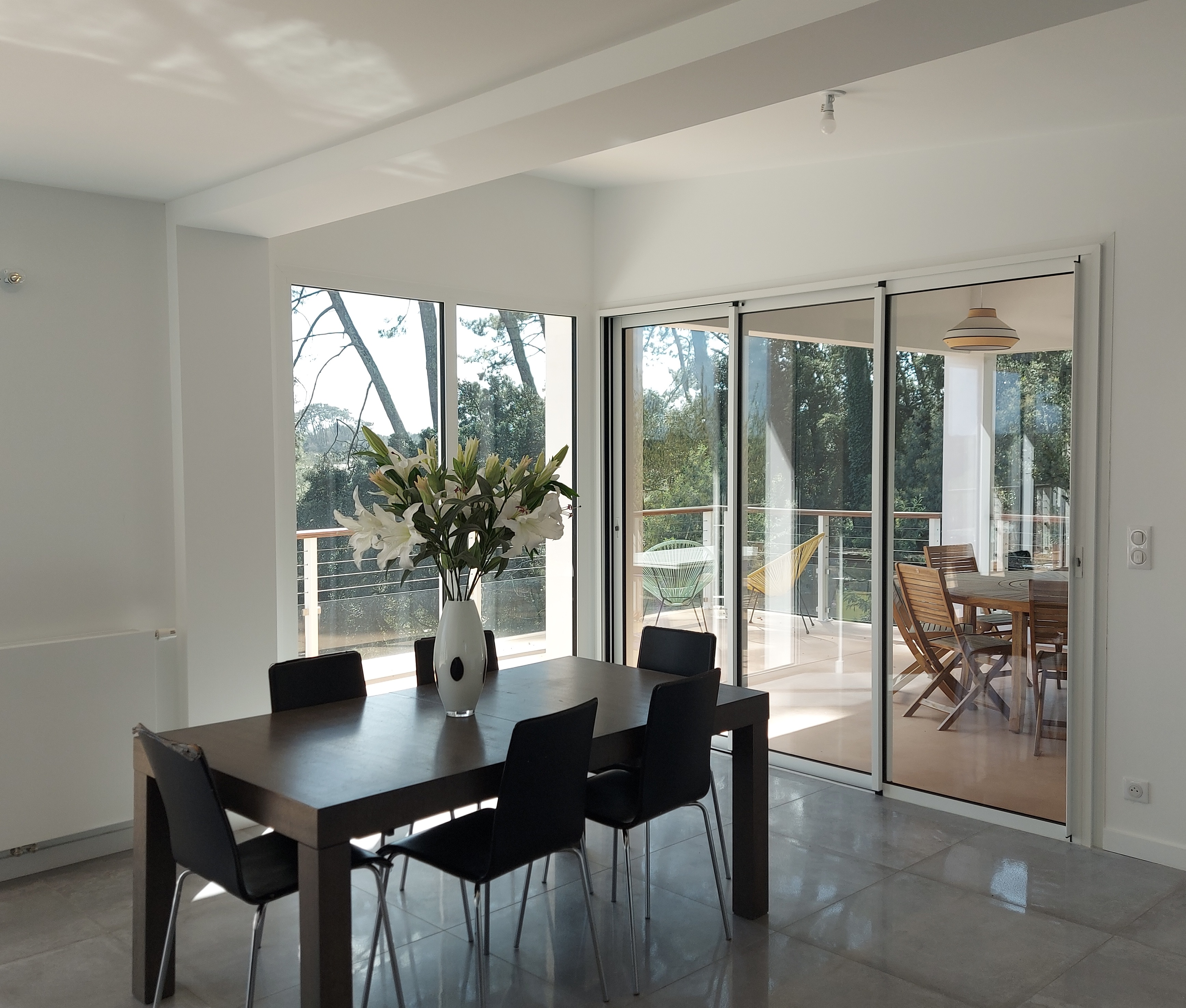 "Loma Vista Beach House" A Vendre 4km Hossegor, golf &amp; plages &agrave; v&eacute;lo, superbe villa 4ch. / 3 bains r&eacute;nov&eacute;e &agrave; neuf, 2700 m2 de parc et piscine chauff&eacute;e - unique, vues d&eacute;gag&eacute;es &amp; position dominante!... 2.300.000 &euro;&nbsp;