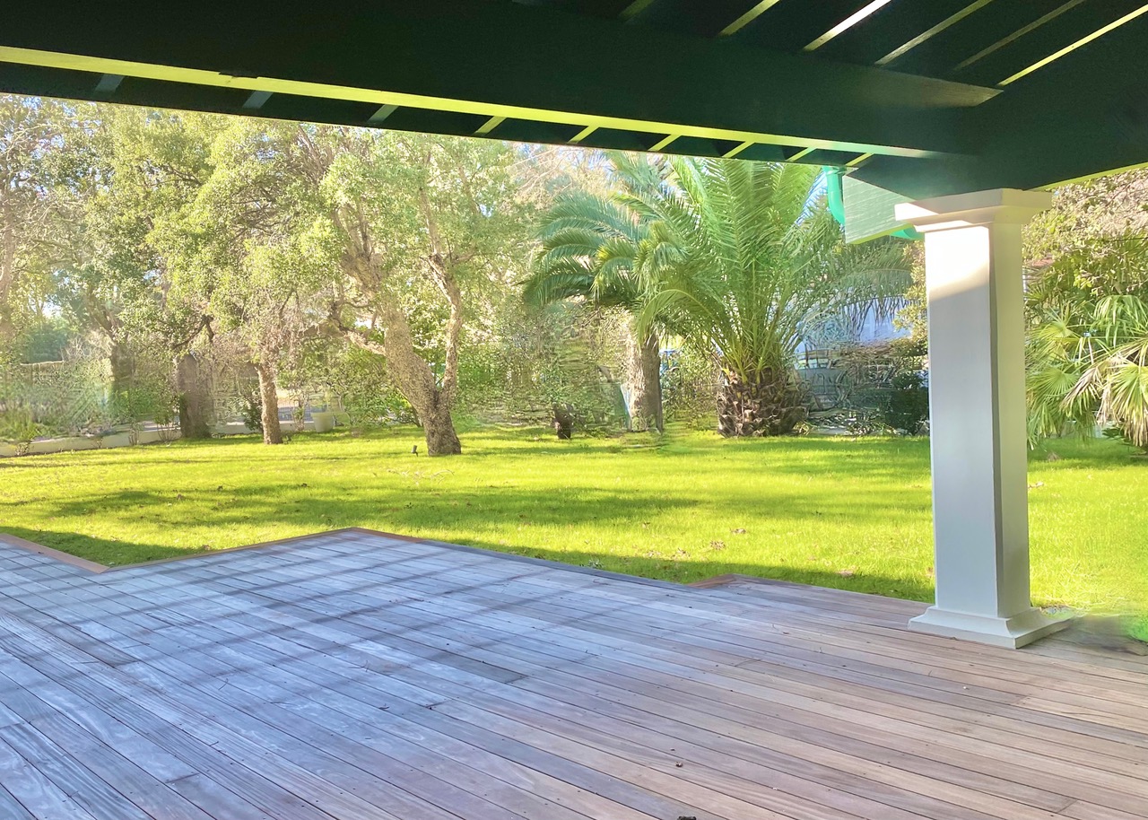 &ldquo;Santo Domingo Beach House&rdquo; A Vendre Centre-Ville d&rsquo;Hossegor Entre Lac &amp; Mer, superbe propri&eacute;t&eacute; 6 ch. / 5 bains de style basco-landais sise dans un cadre magnifique ; calme, serein, tout &agrave; pied. &Eacute;tat neuf, libre &agrave; la vente, r&eacute;novation de grande qualit&eacute; par homme de l&rsquo;art &hellip; 3.300.000&euro;&nbsp;
